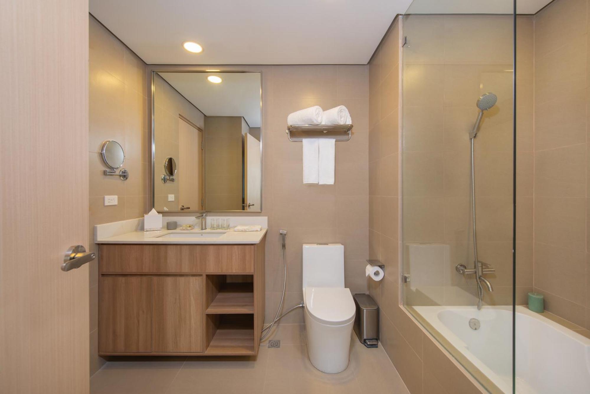 Somerset Valero Makati Макати Экстерьер фото